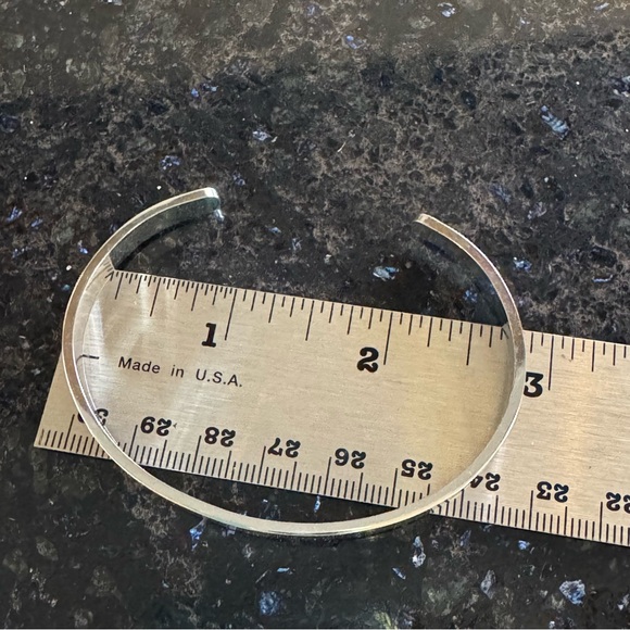 Set of Stainless Steel Bangle Bracelets – Engraved Inspirational Message - Picture 3 of 3